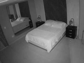 voyeurcam-casa-salsa-bedroom-4