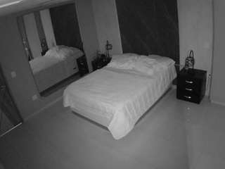 voyeurcam-casa-salsa-bedroom-4