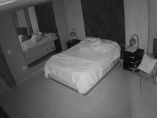 voyeurcam-casa-salsa-bedroom-4