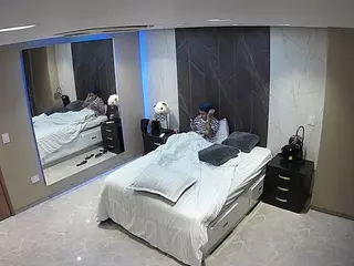 Casa Salsa Bedroom 4's Live Sex Cam Show