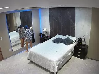 Casa Salsa Bedroom 4's Live Sex Cam Show