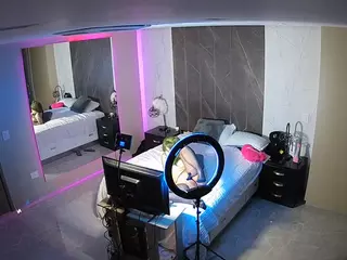 Casa Salsa Bedroom 4's Live Sex Cam Show