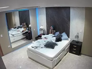 Casa Salsa Bedroom 4's Live Sex Cam Show