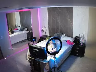 Casa Salsa Bedroom 4's Live Sex Cam Show