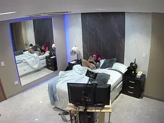 Casa Salsa Bedroom 4's Live Sex Cam Show