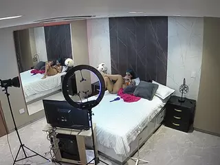 Casa Salsa Bedroom 4's Live Sex Cam Show