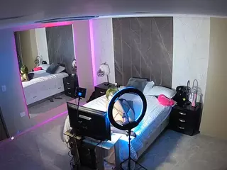 Casa Salsa Bedroom 4's Live Sex Cam Show