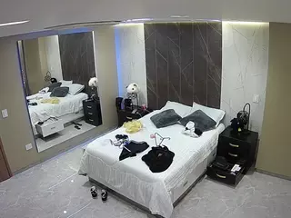 Casa Salsa Bedroom 4's Live Sex Cam Show