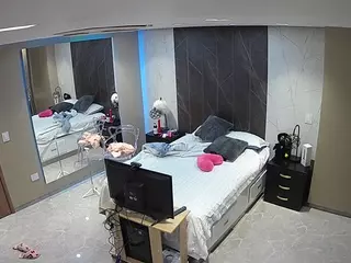 Casa Salsa Bedroom 4's Live Sex Cam Show