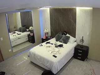 Casa Salsa Bedroom 4's Live Sex Cam Show