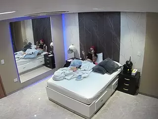 Casa Salsa Bedroom 4's Live Sex Cam Show