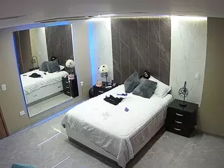 Casa Salsa Bedroom 4's Live Sex Cam Show