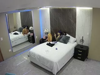 Casa Salsa Bedroom 4's Live Sex Cam Show