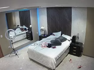 Casa Salsa Bedroom 4's Live Sex Cam Show