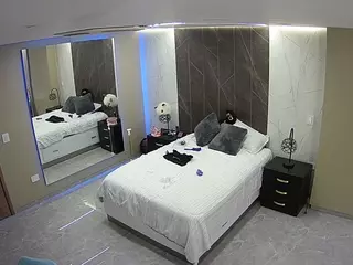 Casa Salsa Bedroom 4's Live Sex Cam Show