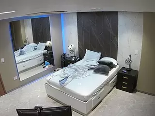 Casa Salsa Bedroom 4's Live Sex Cam Show