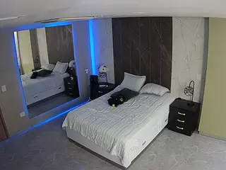 Casa Salsa Bedroom 4's Live Sex Cam Show