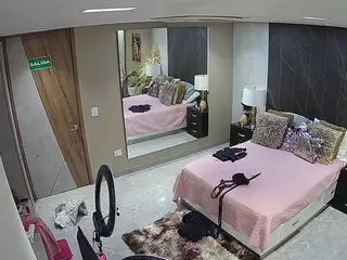 Casa Salsa Bedroom 4's Live Sex Cam Show