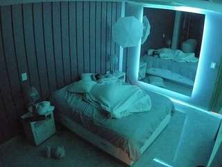 camsoda voyeurcam-casa-salsa-bedroom-5