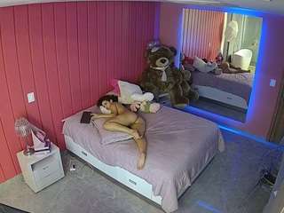 camsoda voyeurcam-casa-salsa-bedroom-5