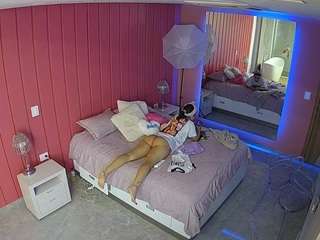 camsoda voyeurcam-casa-salsa-bedroom-5