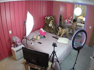 camsoda voyeurcam-casa-salsa-bedroom-5