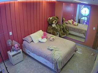 camsoda voyeurcam-casa-salsa-bedroom-5