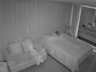 voyeurcam-casa-salsa-bedroom-5