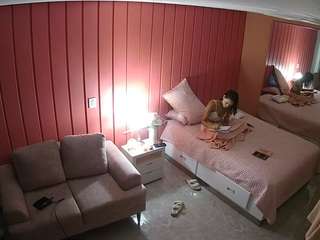 voyeurcam-casa-s... Live Webcam on CamSoda