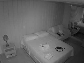 voyeurcam-casa-salsa-bedroom-5