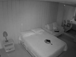 voyeurcam-casa-salsa-bedroom-5