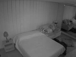 voyeurcam-casa-salsa-bedroom-5 camsoda