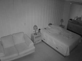 voyeurcam-casa-salsa-bedroom-5