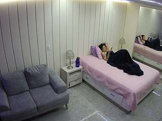 voyeurcam-casa-salsa-bedroom-5