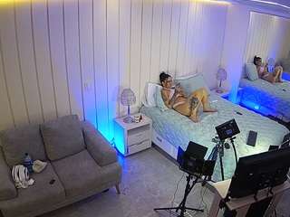 voyeurcam-casa-salsa-bedroom-5