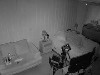 voyeurcam-casa-salsa-bedroom-5