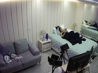 voyeurcam-casa-salsa-bedroom-5