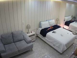 voyeurcam-casa-salsa-bedroom-5 camsoda