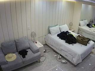 voyeurcam-casa-salsa-bedroom-5 live cam profile