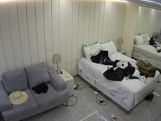 voyeurcam-casa-salsa-bedroom-5 live cam profile