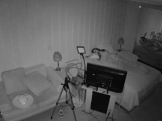 voyeurcam-casa-salsa-bedroom-5