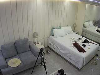 voyeurcam-casa-salsa-bedroom-5