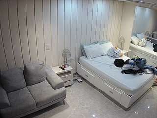 voyeurcam-casa-salsa-bedroom-5