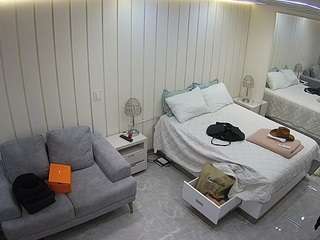 voyeurcam-casa-salsa-bedroom-5