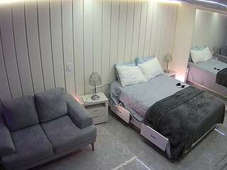 voyeurcam-casa-salsa-bedroom-5