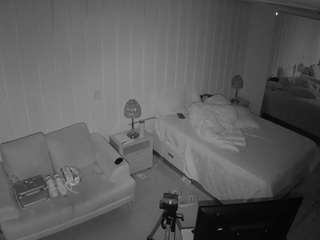 voyeurcam-casa-salsa-bedroom-5