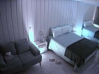 voyeurcam-casa-salsa-bedroom-5
