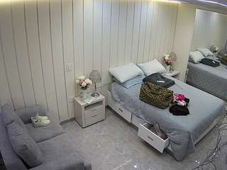 voyeurcam-casa-salsa-bedroom-5