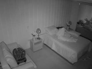 voyeurcam-casa-salsa-bedroom-5