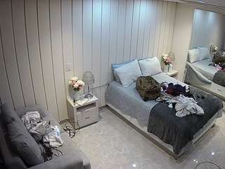 voyeurcam-casa-salsa-bedroom-5